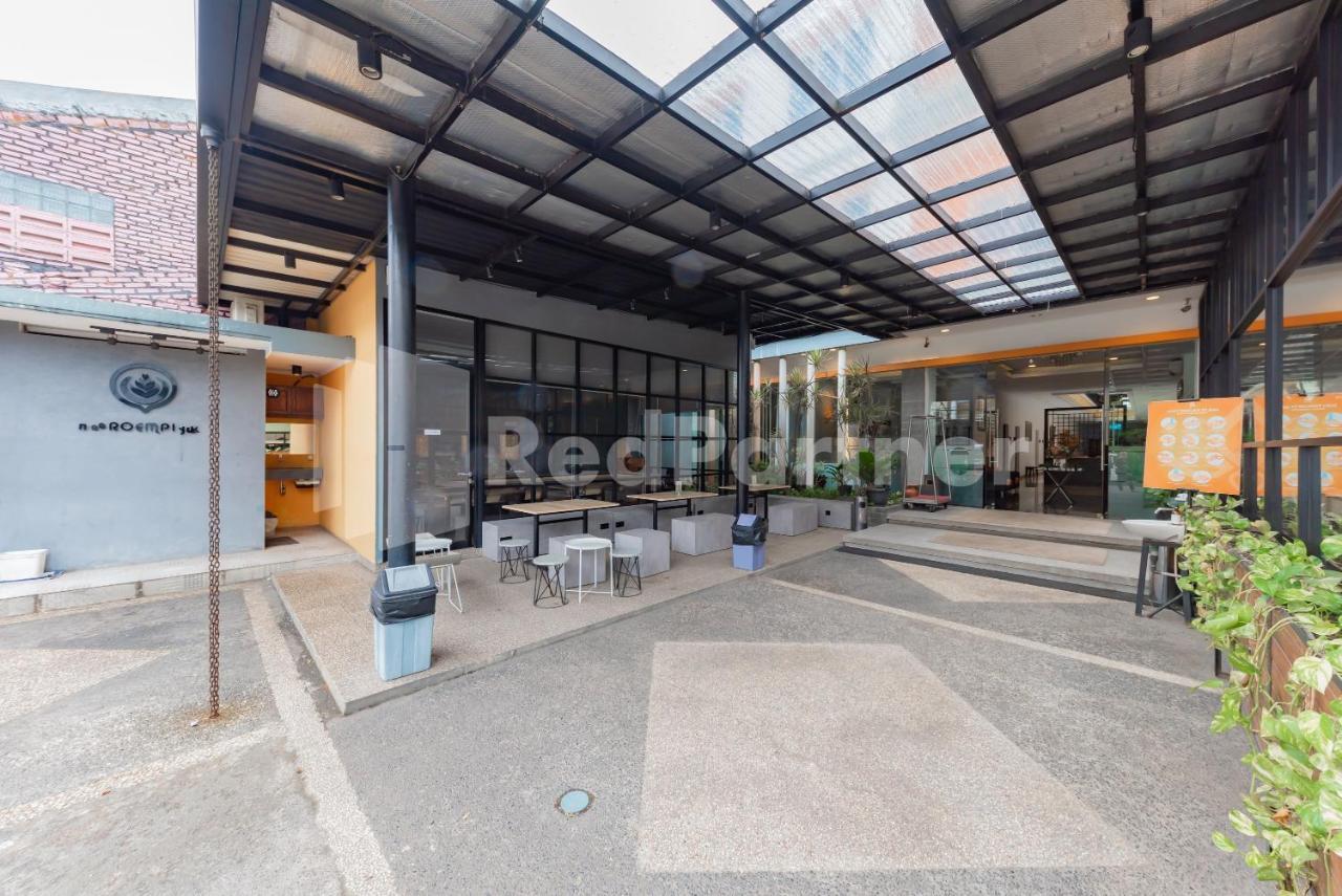 Hotel Alqueby Mitra Reddoorz Бандунг Экстерьер фото