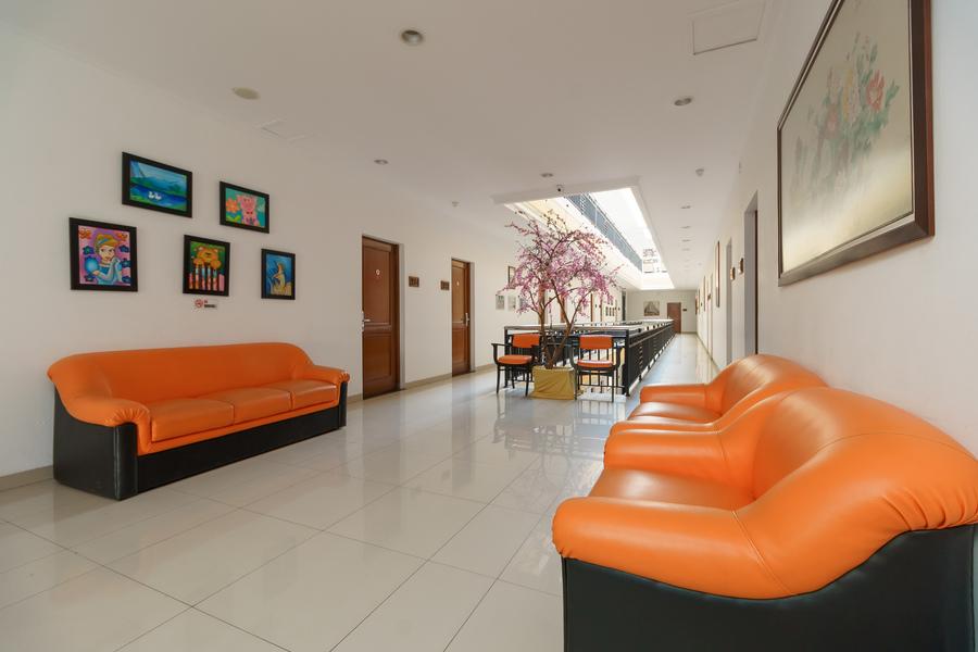 Hotel Alqueby Mitra Reddoorz Бандунг Экстерьер фото